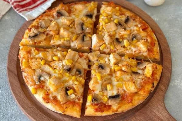 Seafood Pizza